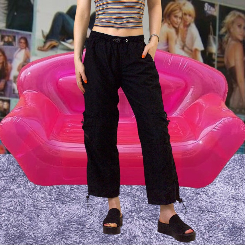 Vintage 90s/y2k cropped cargo pants